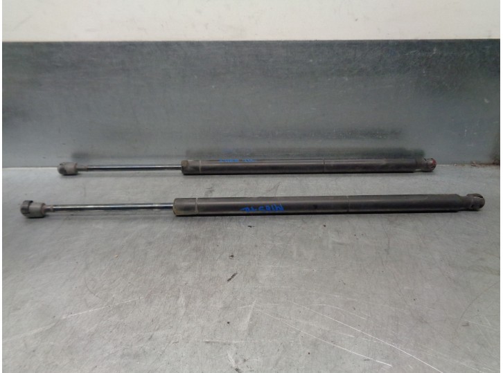 Recambio de amortiguadores maletero / porton para chrysler pt cruiser (pt) 2.2 crd cat referencia OEM IAM 04589630AA 04589631AA 