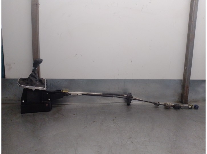 Recambio de palanca cambio para opel astra j lim. 1.7 16v cdti referencia OEM IAM 55563829 13261545 