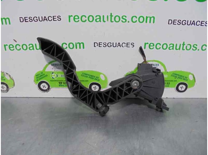 Recambio de potenciometro pedal para volkswagen passat berlina (3b3) 2.3 v5 referencia OEM IAM 8D1723523E  