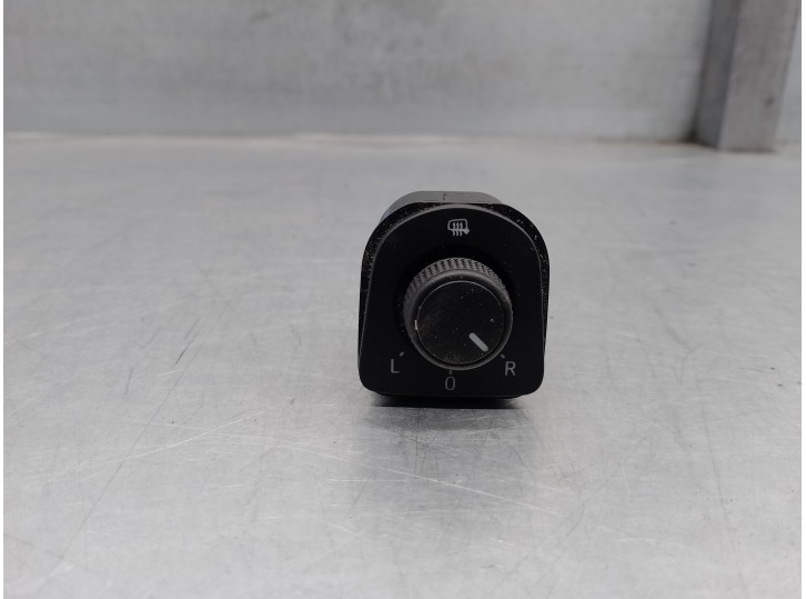 Recambio de mando retrovisor para seat leon (5f1) 1.4 16v tsi referencia OEM IAM 5F0959565D 