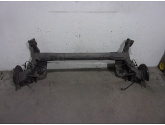 Recambio de puente trasero para hyundai i20 1.0 tgdi cat referencia OEM IAM 55100C8100 PARA DISCOS 4 AGUJEROS BURRA 31
