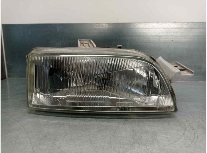 Recambio de faro derecho para fiat punto berl. (176) 1.1 cat referencia OEM IAM 7732116 3 PUERTAS