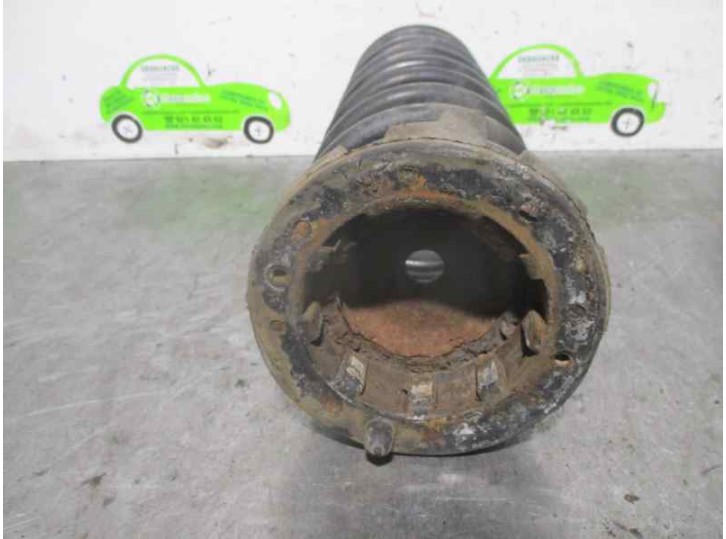 Replacement suspension spring for Jeep Grand Cherokee (WJ/WG) 2.7 CRD CAT OEM IAM reference 52088268 