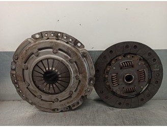 Replacement clutch kit for Volvo 740 Series Sedan/Estate 2.3 OEM IAM reference 3520553 3082204031 SACHS