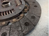 Replacement clutch kit for Volvo 740 series sedan/estate 2.3 OEM IAM reference 3520553 3082204031 SACHS
