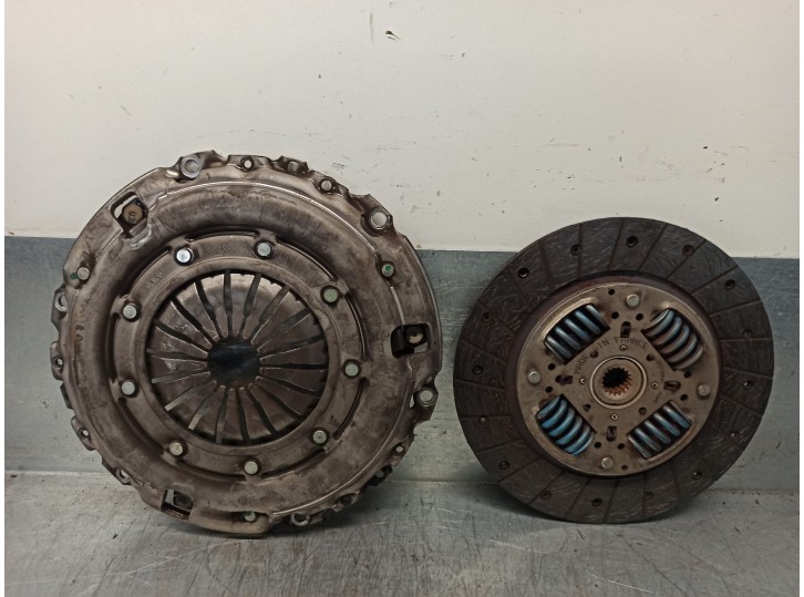 Recambio de kit embrague para peugeot 307 cc (s1) 2.0 referencia OEM IAM 1636264380 195085 VALEO