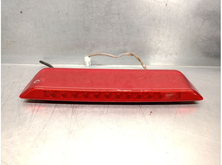 Recambio de luz central de freno para kia cee´d (jd) 1.6 crdi 136 referencia OEM IAM 92700A2700 92700A2700 