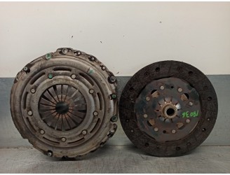 Replacement clutch kit for Opel Crossland X 1.2 OEM IAM reference 9813700880 C1055445 