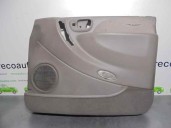 Recambio de guarnecido puerta delantera derecha para chrysler grand voyager (rg) 2.5 referencia OEM IAM XW321L5AA 