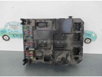 Replacement relay / fuse box for Peugeot 307 Break / SW (S1) 2.0 HDi FAP CAT OEM IAM reference A12121 