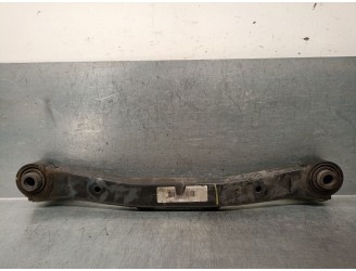 Recambio de brazo suspension superior trasero derecho para hyundai i30 station wagon (gd) 1.6 crdi referencia OEM IAM 55100A6005