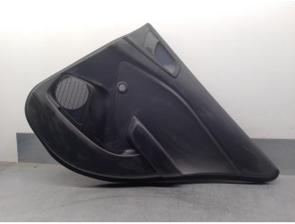 Recambio de guarnecido puerta trasera derecha para hyundai i20 1.0 tgdi cat referencia OEM IAM 83306C8003TRY 5 PUERTAS