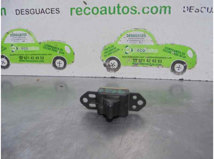 Recambio de mando elevalunas delantero izquierdo para chrysler grand voyager (rg) 2.5 referencia OEM IAM 04685732AB  