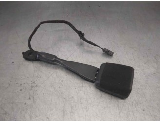 Recambio de enganche cinturon para skoda karoq (nu) 125 aniversario referencia OEM IAM 57A857755C 2 PINES 5 PUERTAS