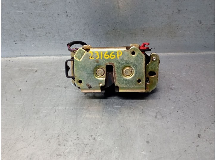 Replacement front right door lock for Chrysler Voyager IV (RG, RS) 2.5 CRD OEM IAM reference 4717802AB 4717802AB 