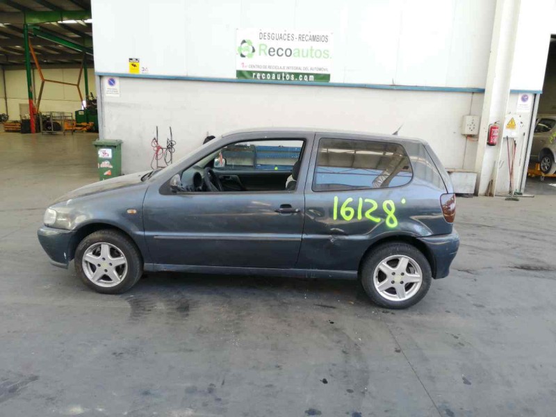 volkswagen polo berlina (6n1) del año 1999