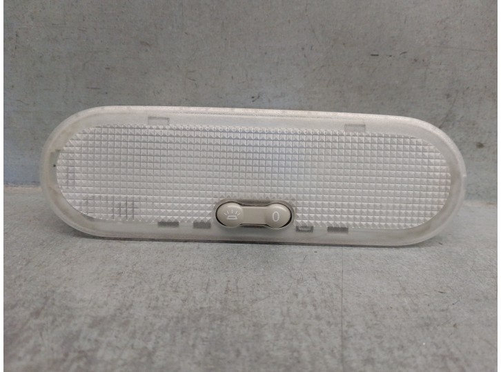 Recambio de luz interior para renault kangoo 1.5 dci diesel fap referencia OEM IAM 8200074362  
