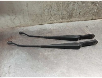 Recambio de brazo limpia delantero derecho para volkswagen caddy ka/kb (9k9) 1.9 tdi referencia OEM IAM   