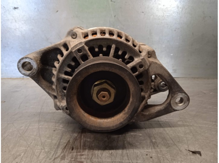 Recambio de alternador para chrysler voyager (gs) 2.4 referencia OEM IAM 1210003521 4727220 DENSO