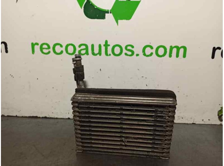 Recambio de evaporador aire acondicionado para smart coupe 0.8 cdi cat referencia OEM IAM 44226F04  