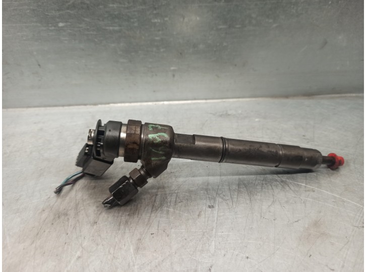 Recambio de inyector para smart forfour 1.5 cdi cat referencia OEM IAM A6400700787 0445110167 BOSCH