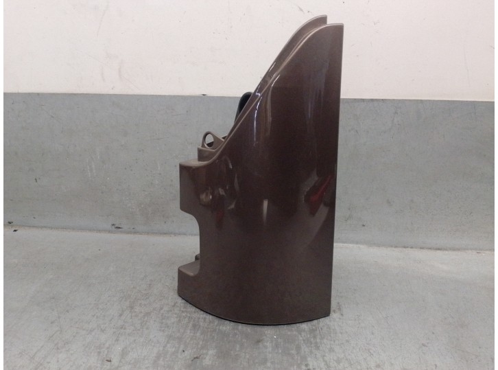 Recambio de molduras traseras para renault kangoo 1.5 dci diesel fap referencia OEM IAM 8200557183 INFERIOR DERECHA