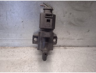 Recambio de valvula aire adicional para volkswagen passat variant (3c5) advance referencia OEM IAM 037906283D 72809800 PIERBURG
