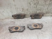 Replacement brake pads for Hyundai Trajet (FO) 2.0 CRDi GLS OEM IAM reference 