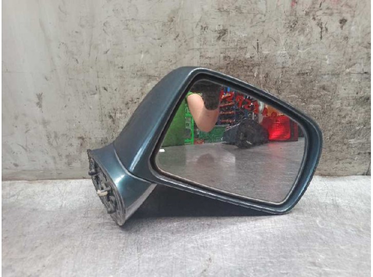 Replacement right wing mirror for Hyundai Trajet (FO) 2.0 CRDi GLS OEM IAM reference 876063A300 5 PINS 