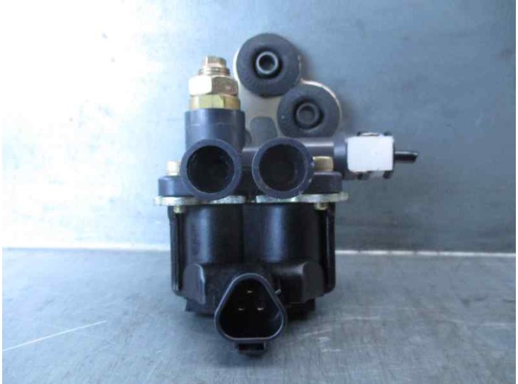 Recambio de electrovalvula vacio para toyota lexus ls 400 (ucf20) 4.0 v8 32v cat referencia OEM IAM 8J07 