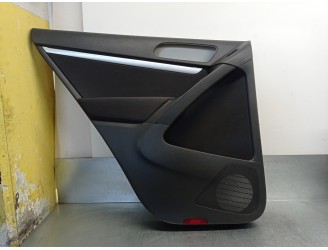 Recambio de guarnecido puerta trasera izquierda para volkswagen tiguan (5n2) 2.0 tdi referencia OEM IAM 5N0211000N 5 PUERTAS