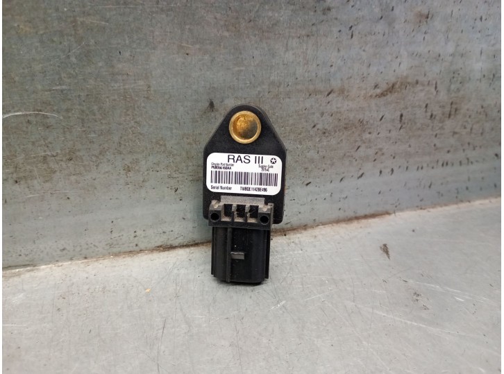 Recambio de sensor impacto para jeep compass (mk49) 2.2 crd 4x4 referencia OEM IAM P68056160AA P68056160AA 