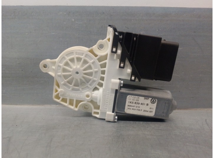 Recambio de motor elevalunas trasero izquierdo para volkswagen jetta (1k2) 1.9 tdi referencia OEM IAM 1K5839401B 18 PINES 4 PUER