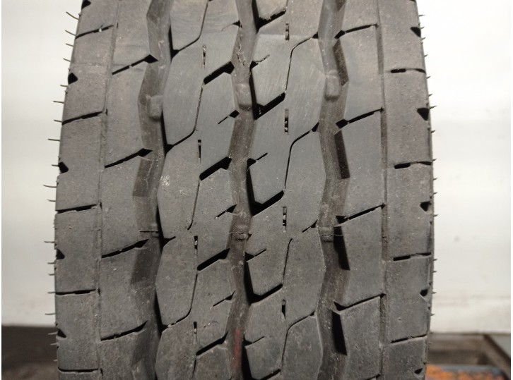 Replacement tyre(s) for Ford Transit closed box, long (FY) (2000 =>) 2.4 TDE CAT OEM IAM reference 18575R16C104-102R FI