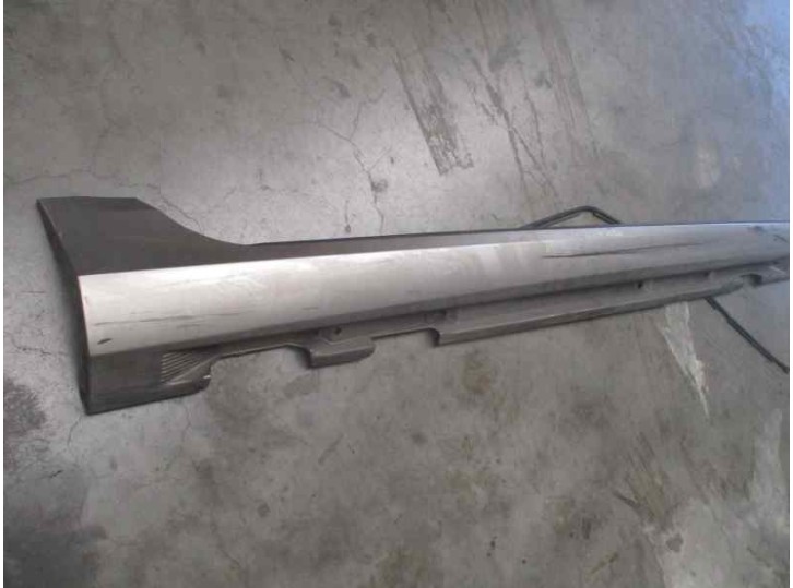 Recambio de faldon lateral para volvo s60 lim. 2.0 diesel cat referencia OEM IAM 2519734 MARRON