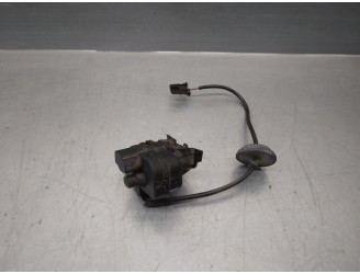 Recambio de motor tapa deposito combustible para volkswagen tiguan (5n2) 2.0 tdi referencia OEM IAM 5N0810773 