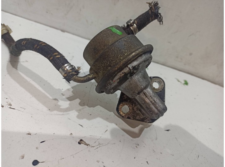 Recambio de bomba combustible para peugeot 205 berlina 1.2 referencia OEM IAM 1F1  