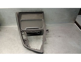 Recambio de consola para bmw 3 (f30, f80) 330 e referencia OEM IAM 51169323675 51169323675 