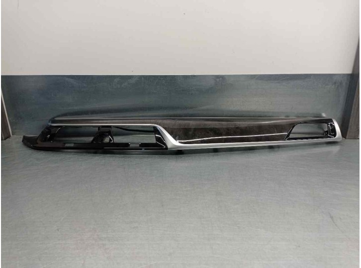 Recambio de molduras delanteras para bmw serie 5 berlina (g30) 2.0 16v turbodiesel referencia OEM IAM 51459389483  