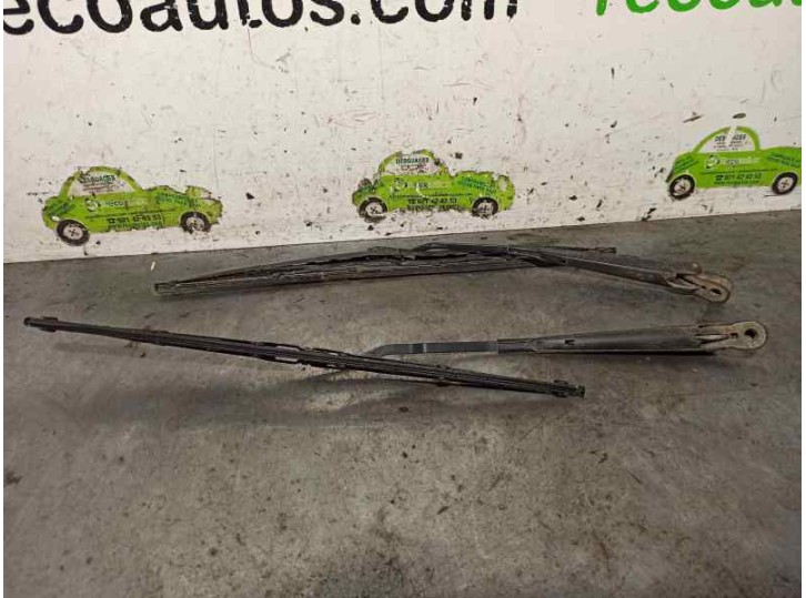 Recambio de brazo limpia delantero derecho para mercedes-benz clase e (w123) berlina+coupe 2.0 referencia OEM IAM A1238203744 