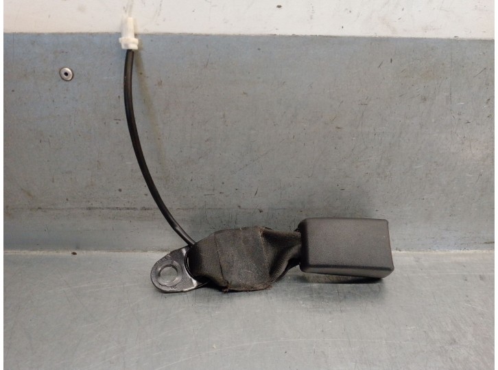 Recambio de enganche cinturon para kia sorento iii (um) 2.2 crdi referencia OEM IAM 89840C5050WK 89840C5050WK 