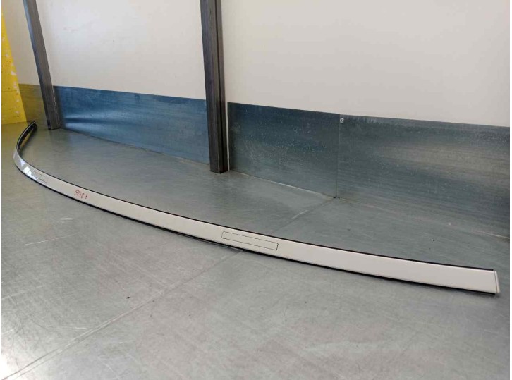 Recambio de molduras delanteras para bmw serie 5 berlina (g30) 2.0 16v turbodiesel referencia OEM IAM 741950007  