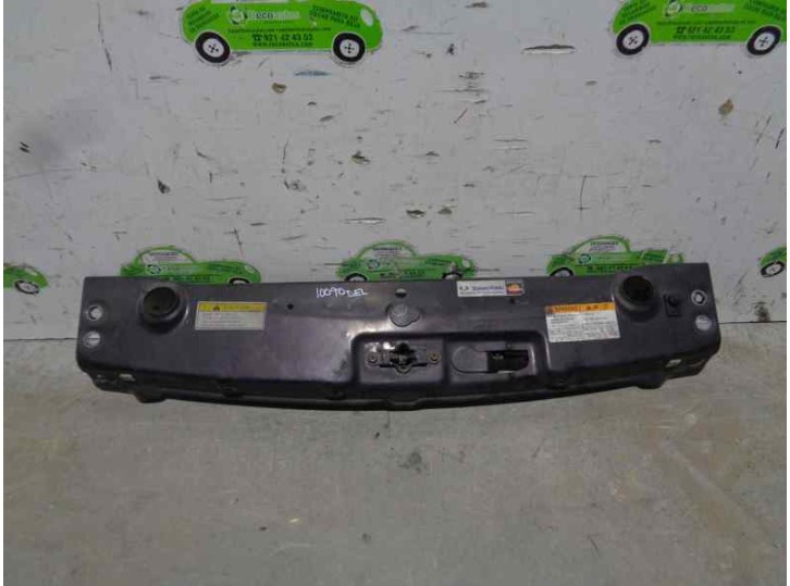 Recambio de panel frontal para ssangyong rexton 2.7 turbodiesel cat referencia OEM IAM 5713008103 DE CHAPA CON CERRADURA 