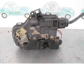 Recambio de cerradura puerta delantera izquierda para audi a6 avant (4b5) 2.4 v6 30v referencia OEM IAM 4B18370158 9 PINES 5 PUE
