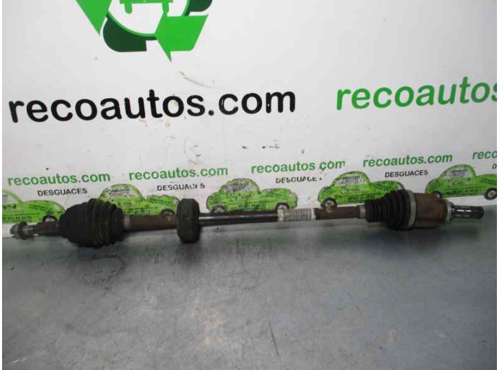 Recambio de transmision delantera derecha para dacia sandero ii 0.9 tce cat referencia OEM IAM 09727R  GKN