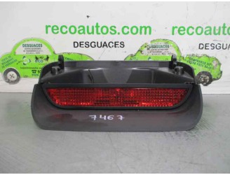 Recambio de luz central de freno para dacia sandero ii 0.9 tce cat referencia OEM IAM 265987418R  