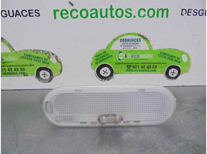 Recambio de luz interior para dacia sandero ii 0.9 tce cat referencia OEM IAM 8200074362  