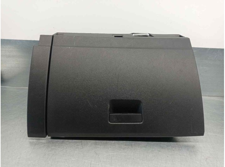 Recambio de guantera para seat arona 1.0 tsi referencia OEM IAM 8F1857103M 