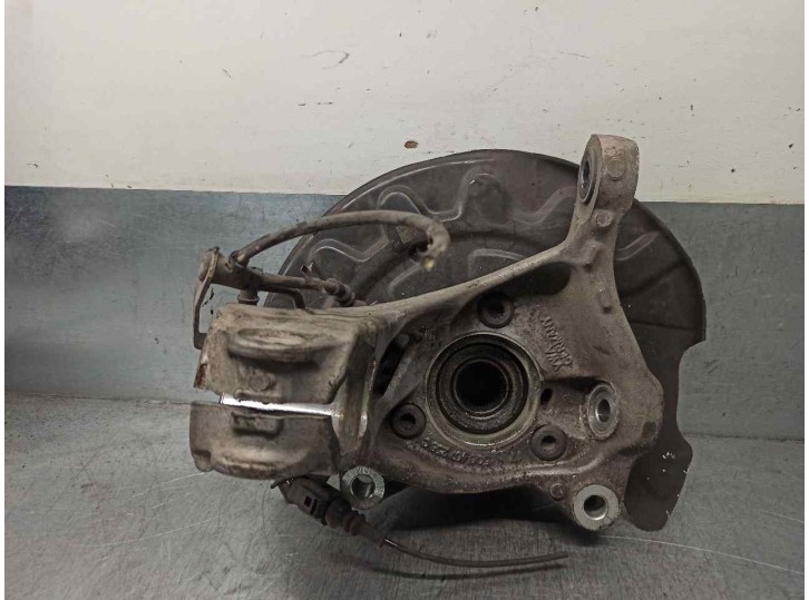 Recambio de mangueta delantera derecha para skoda superb (3v3) active referencia OEM IAM 5Q0407258C  