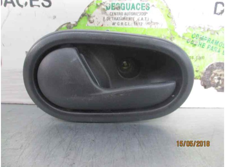 Recambio de maneta interior delantera izquierda para dacia sandero ii 0.9 tce cat referencia OEM IAM 806717698R  